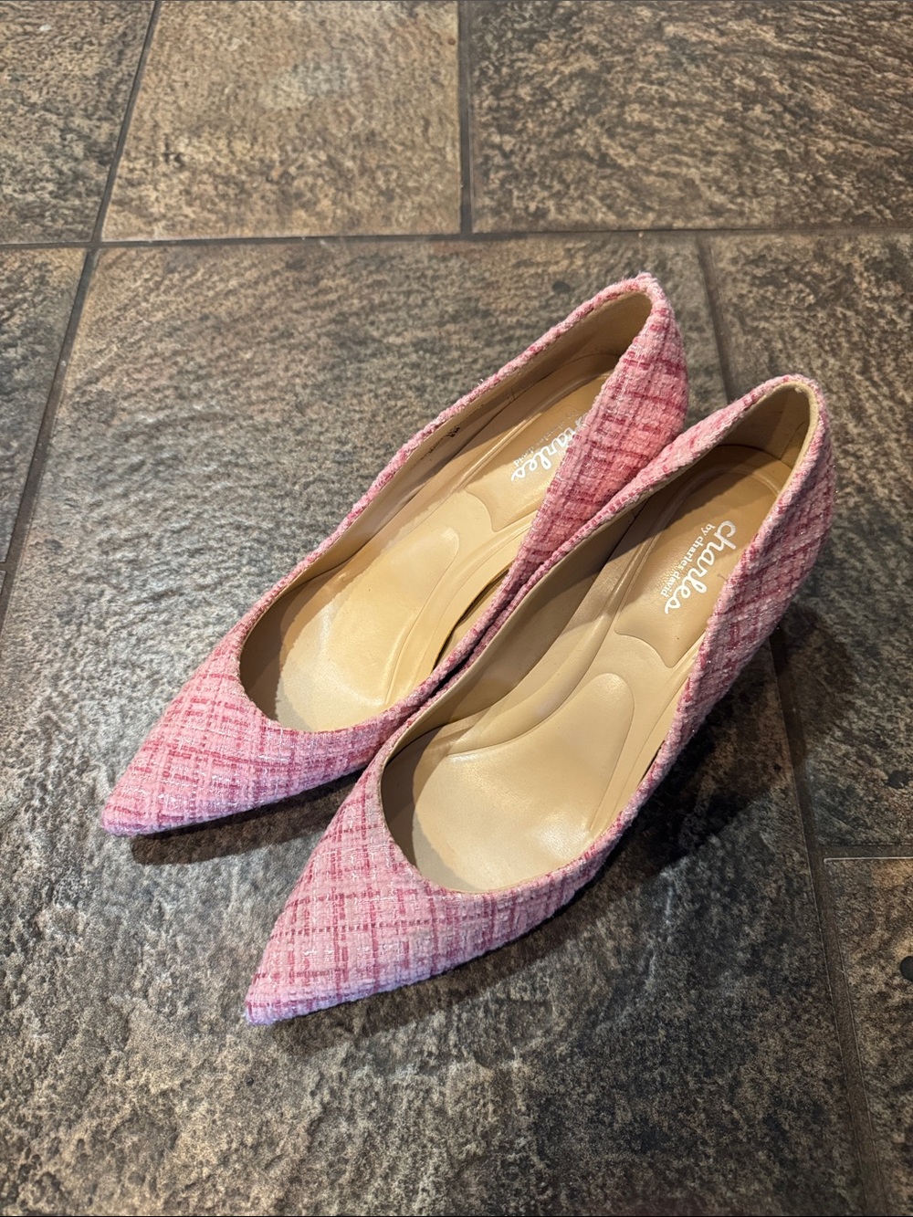 Charles David Angelica Pointed Toe Pump Heel